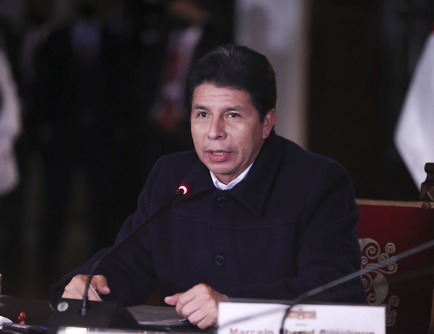 Los Olivos: ¿Qué pretende hacer Felipe Castillo Oliva en su distrito en caso gane la alcaldía?