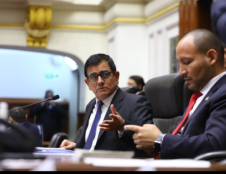 Fiscalía abre investigación a Alberto Otárola por designación como asesora de su excuñada