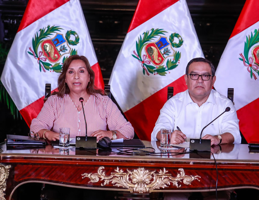Pleno aprobó acusación constitucional contra Betssy Chávez además de la suspénsión de sus funciones