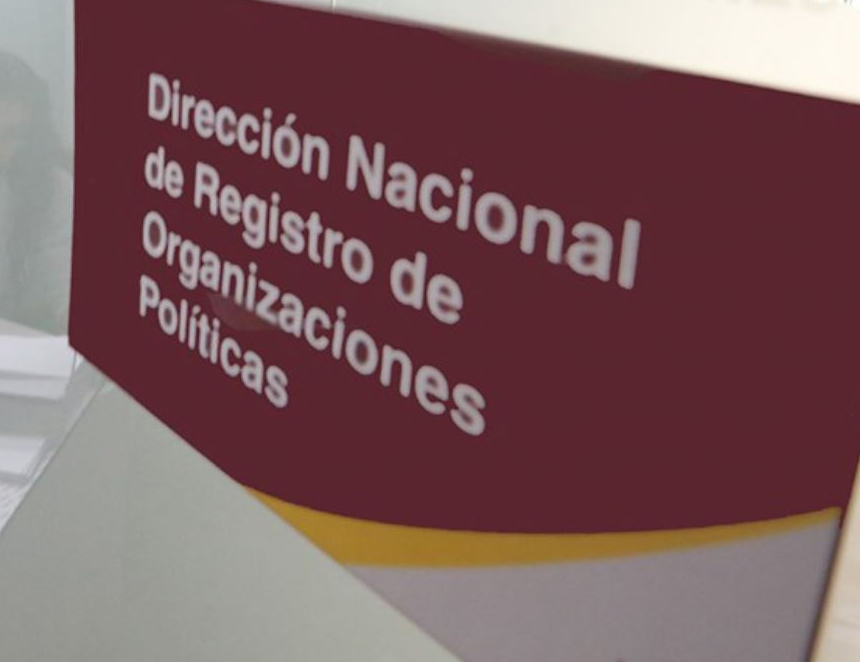 Daniel Maurate lanzó Ideatón en medio de una fiesta juvenil