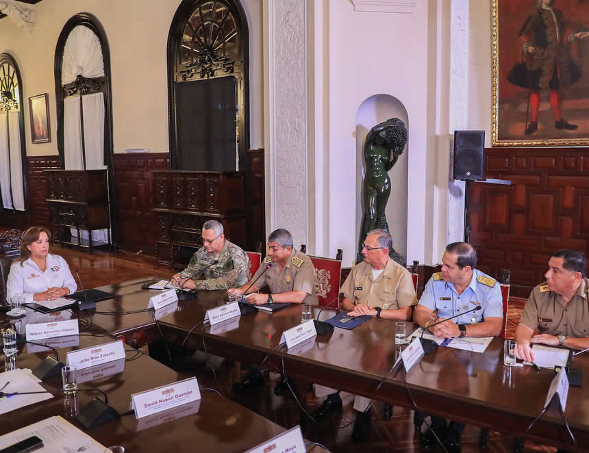 Mario Cabani se quejó de la Fiscalía y también de la prensa en la Comisión de Fiscalización del Congreso