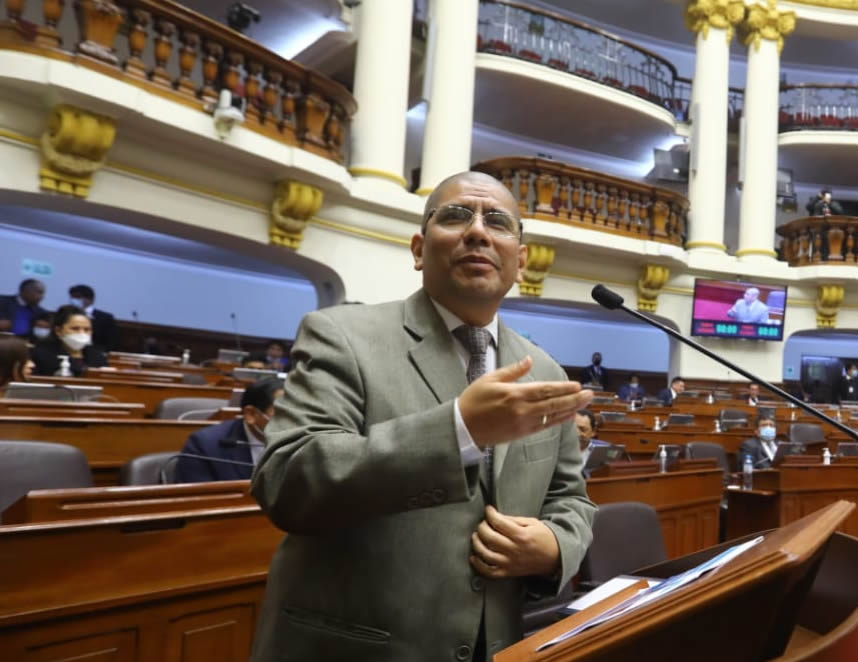 APP pide disculpas a Acción Popular por dichos de Lady Camones